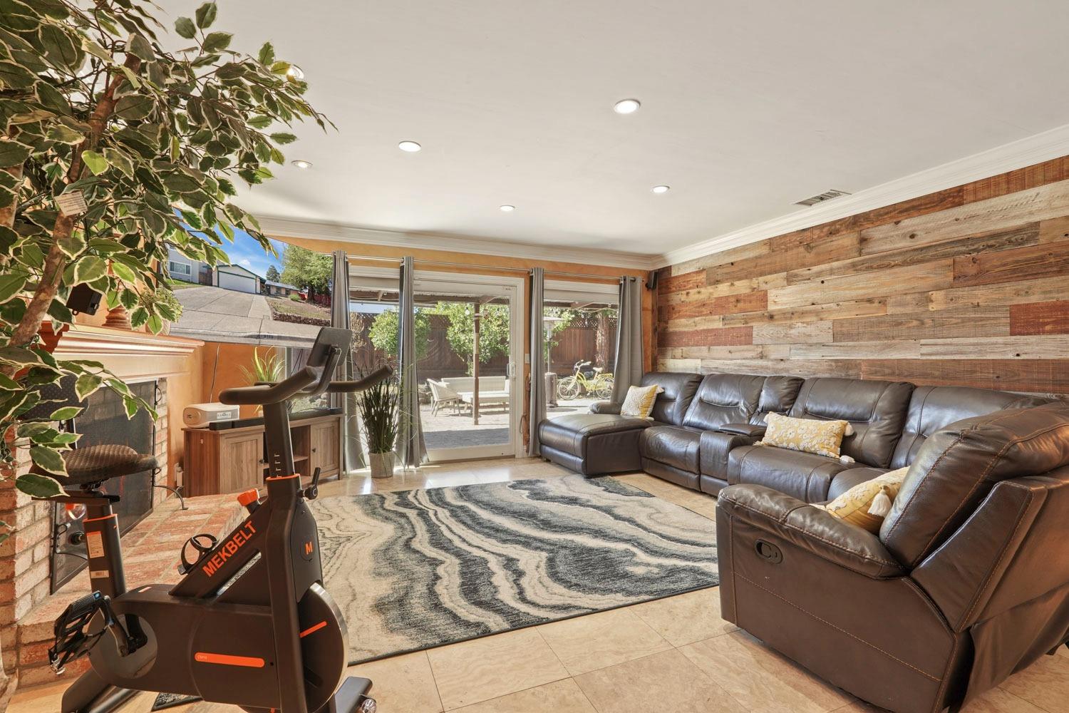 Jackson Place, Antioch, California image 4