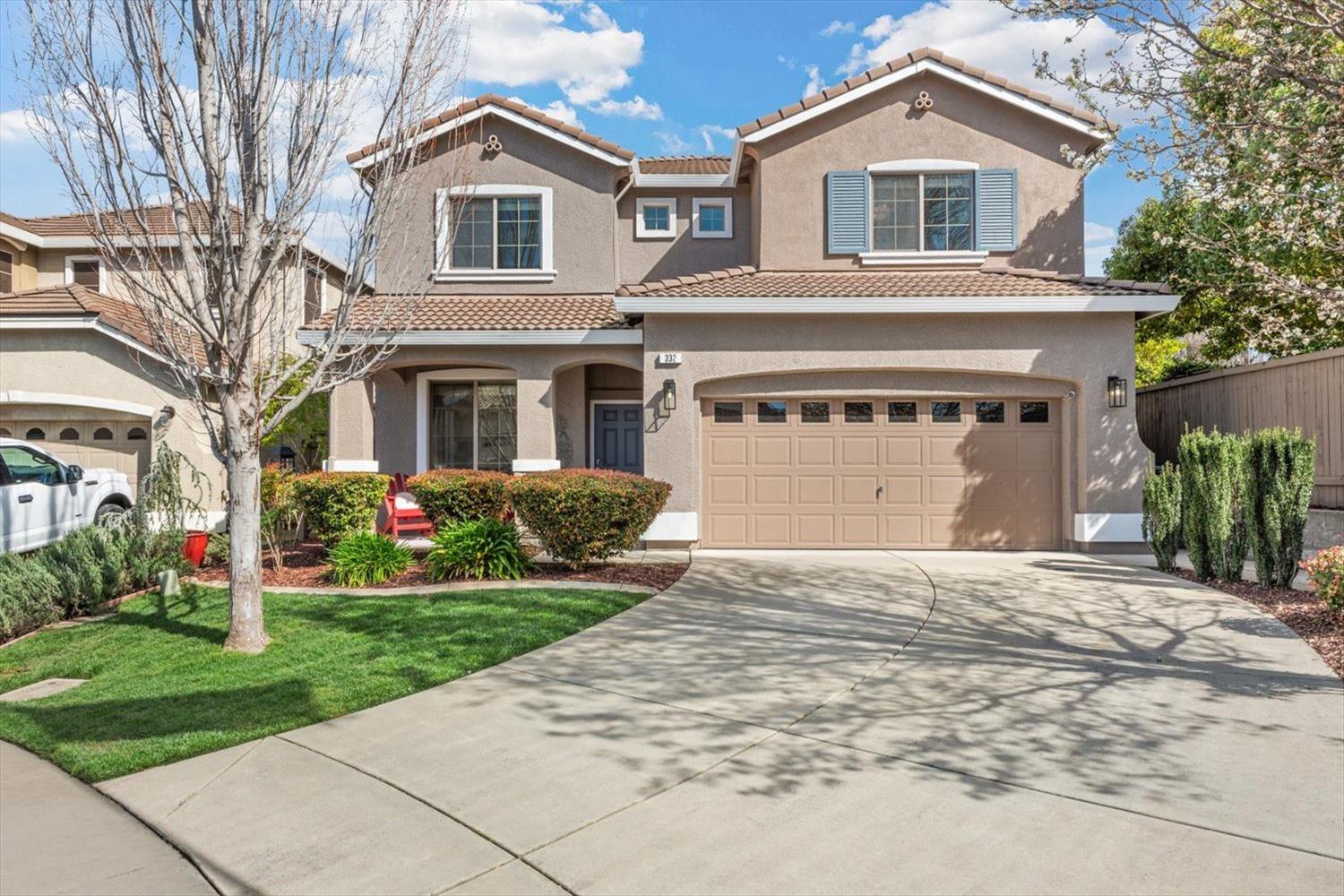 Photo of 332 Alsace Ct in Roseville, CA