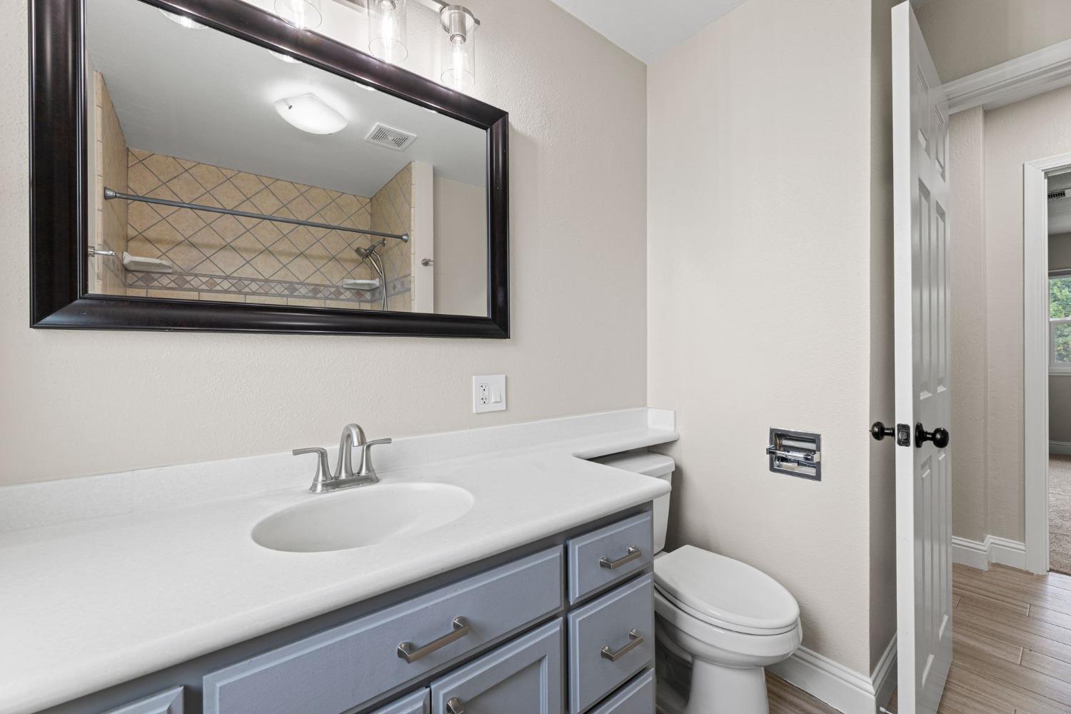 Detail Gallery Image 25 of 39 For 1304 Gladstone Dr, Sacramento,  CA 95864 - 3 Beds | 1 Baths