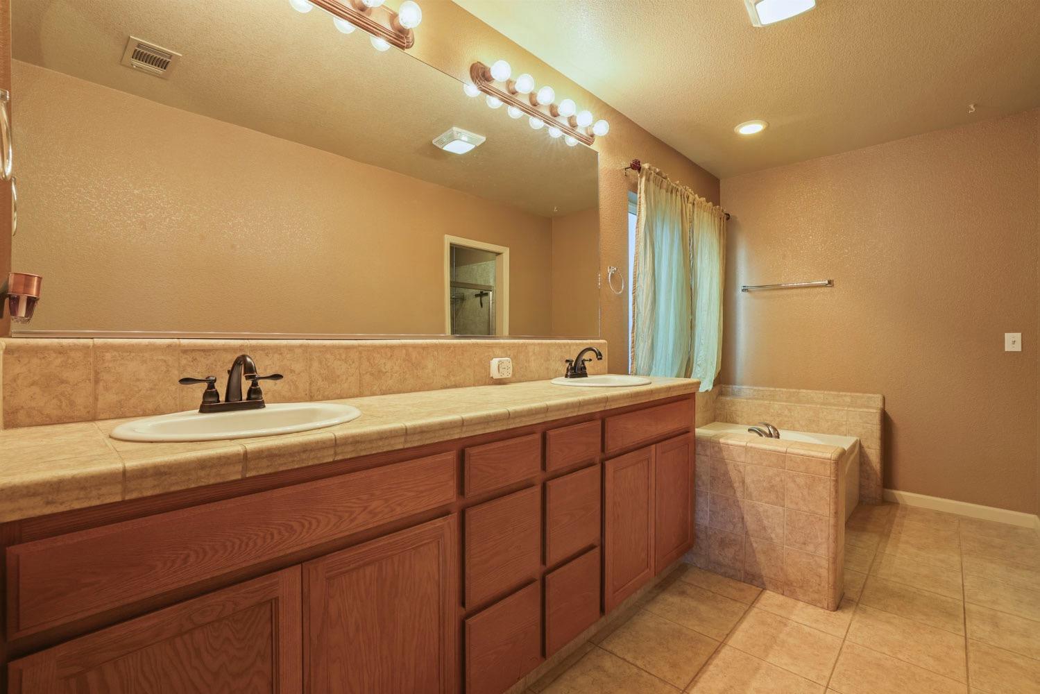 Detail Gallery Image 29 of 53 For 4512 Mccauly Ave, Denair,  CA 95316 - 4 Beds | 2/1 Baths