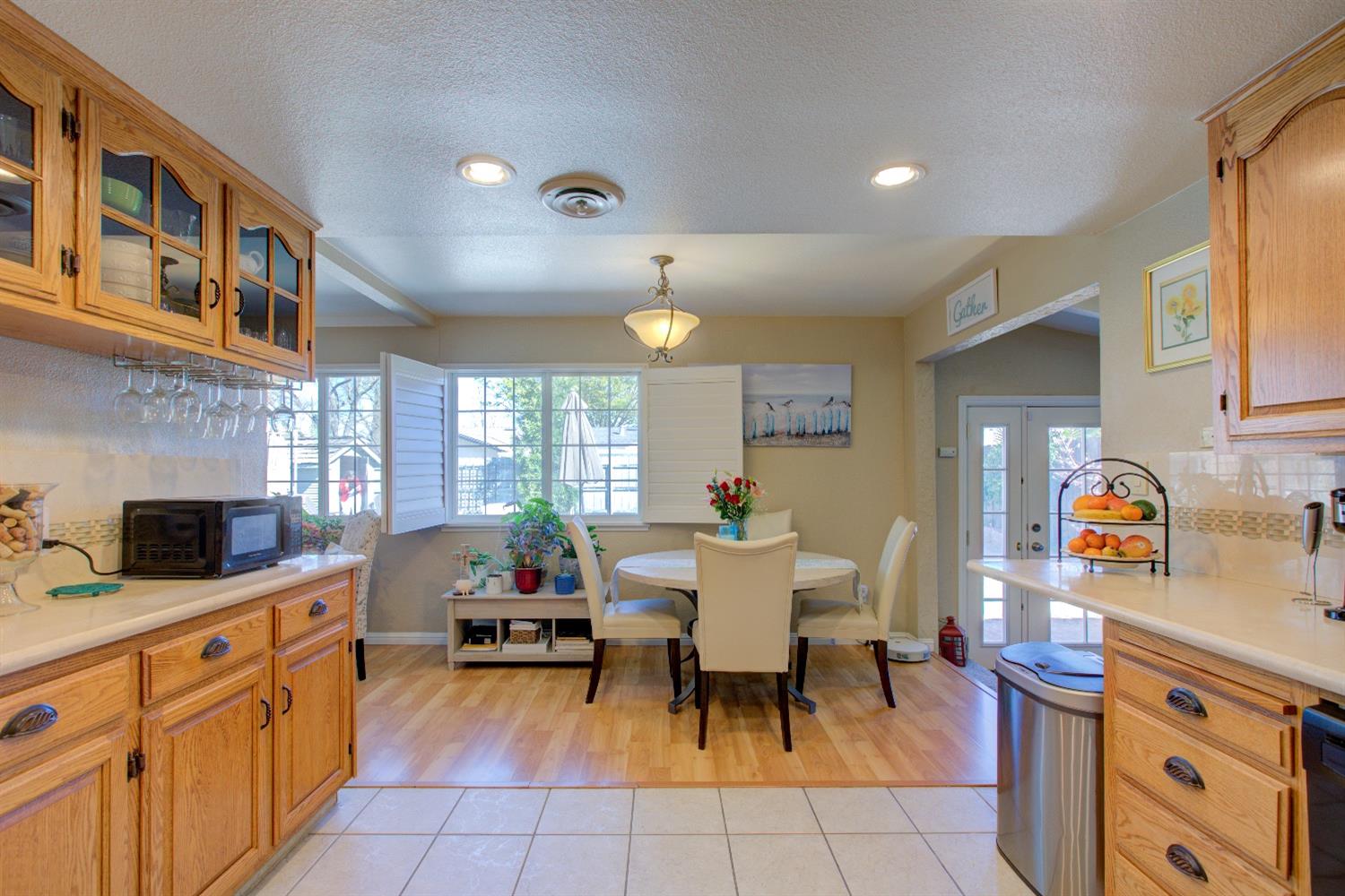 Detail Gallery Image 20 of 48 For 221 Ericwood Ct, Modesto,  CA 95350 - 3 Beds | 2 Baths
