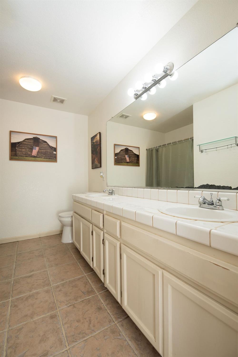 Detail Gallery Image 31 of 35 For 5200 Dolcetto Way, Salida,  CA 95368 - 4 Beds | 2/1 Baths