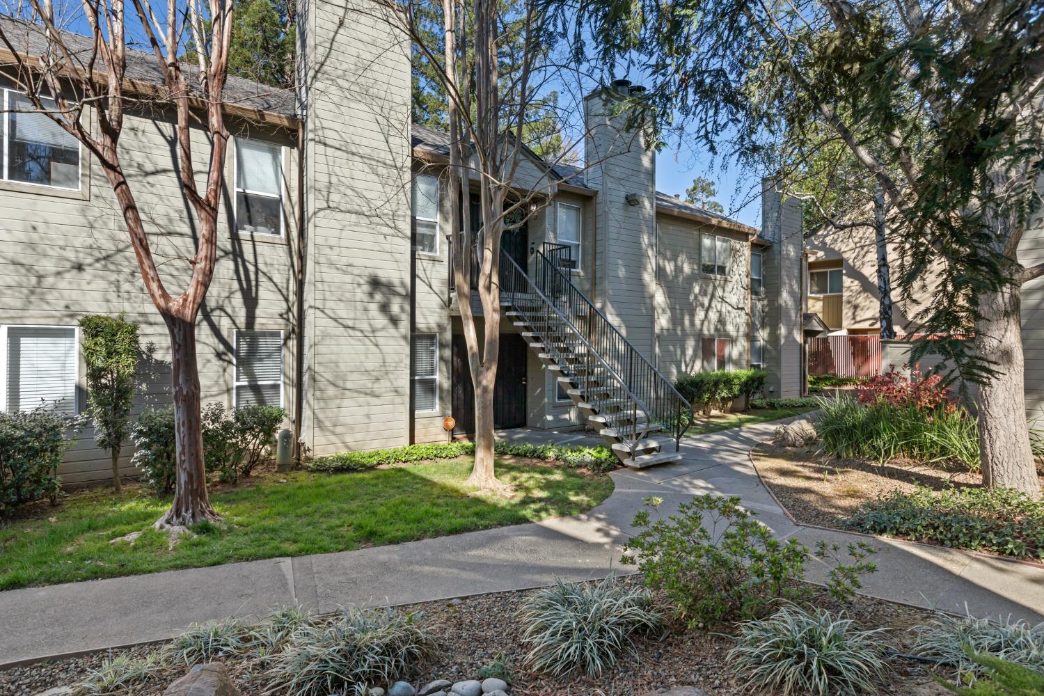 Detail Gallery Image 1 of 1 For 9125 Newhall Dr #28,  Sacramento,  CA 95826 - 2 Beds | 1 Baths