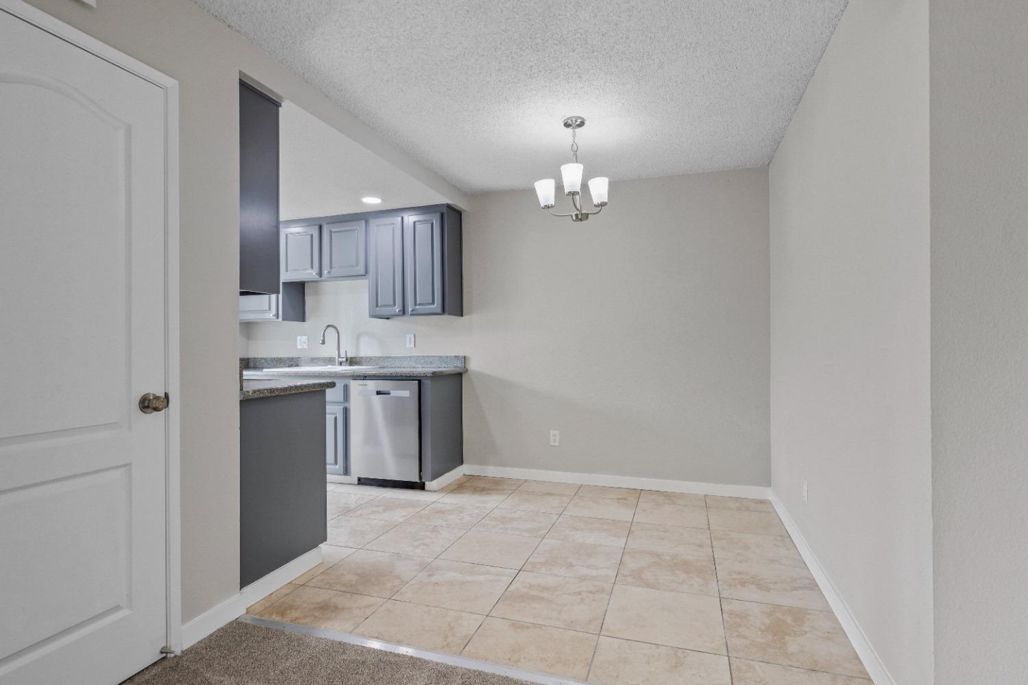 Detail Gallery Image 15 of 26 For 1313 Floyd Ave #125,  Modesto,  CA 95355 - 2 Beds | 1 Baths