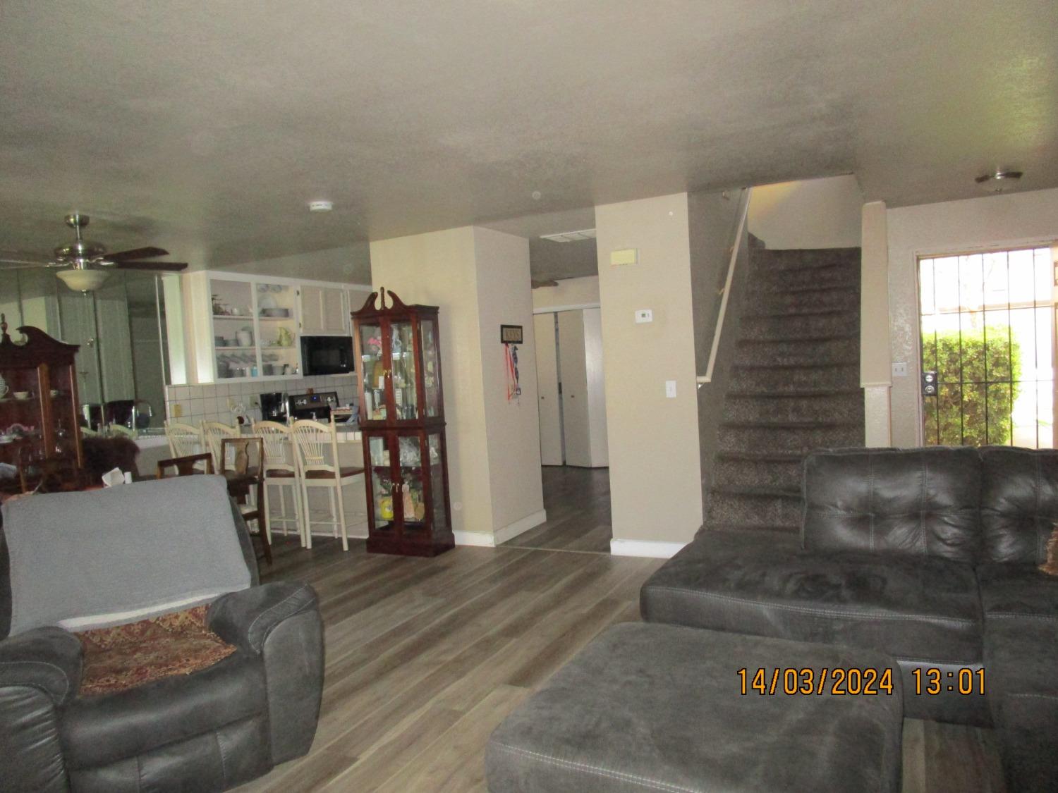 Detail Gallery Image 14 of 29 For 1123 Cedar Creek Dr #3,  Modesto,  CA 95355 - 3 Beds | 2/1 Baths