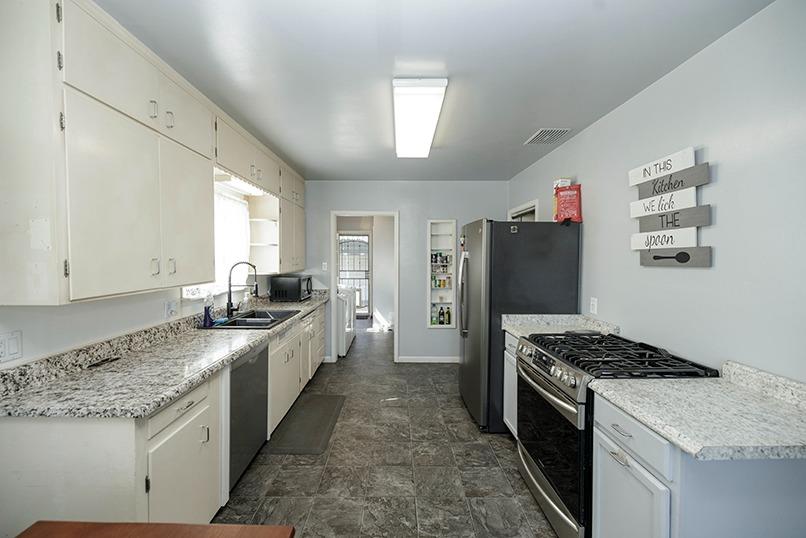 Detail Gallery Image 23 of 50 For 929 S Central Ave, Lodi,  CA 95240 - 3 Beds | 1/1 Baths