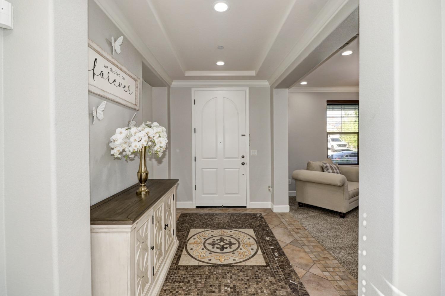 Detail Gallery Image 14 of 97 For 1802 Sorrell Cir, Rocklin,  CA 95765 - 4 Beds | 3/1 Baths