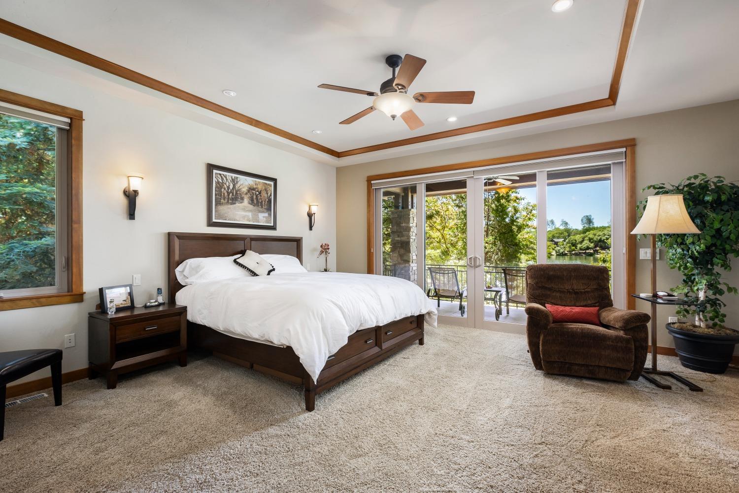 Detail Gallery Image 22 of 70 For 13404 Driftwood Ct, Penn Valley,  CA 95946 - 5 Beds | 5/2 Baths