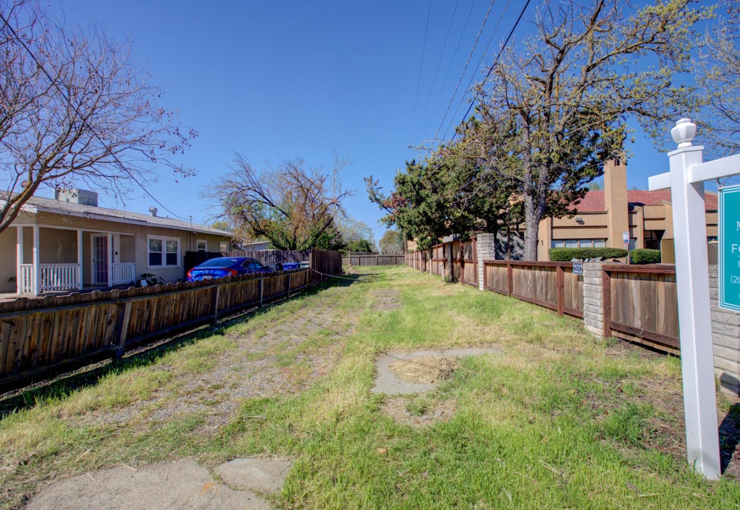 Photo of 1553 Ford Ave in Modesto, CA