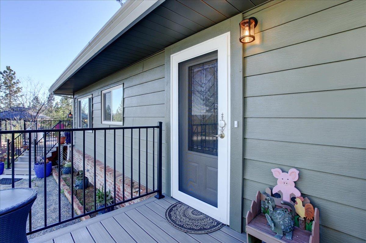 Detail Gallery Image 5 of 98 For 1255 Tokayana Ranch Ln, Colfax,  CA 95713 - 2 Beds | 2 Baths