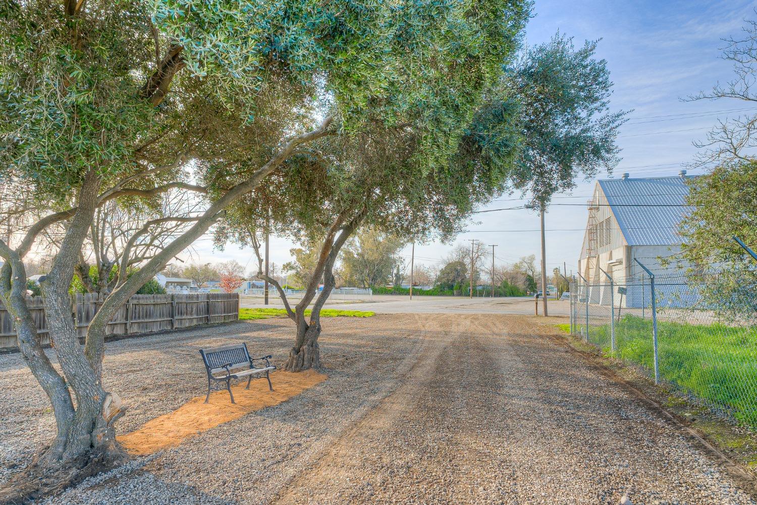 Lurline Avenue, Colusa, California image 34