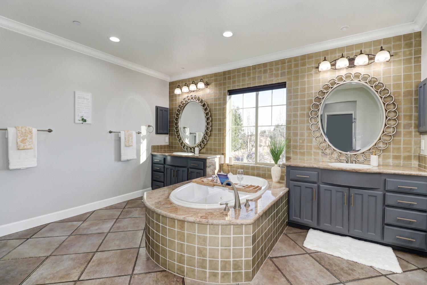 Detail Gallery Image 61 of 97 For 1802 Sorrell Cir, Rocklin,  CA 95765 - 4 Beds | 3/1 Baths
