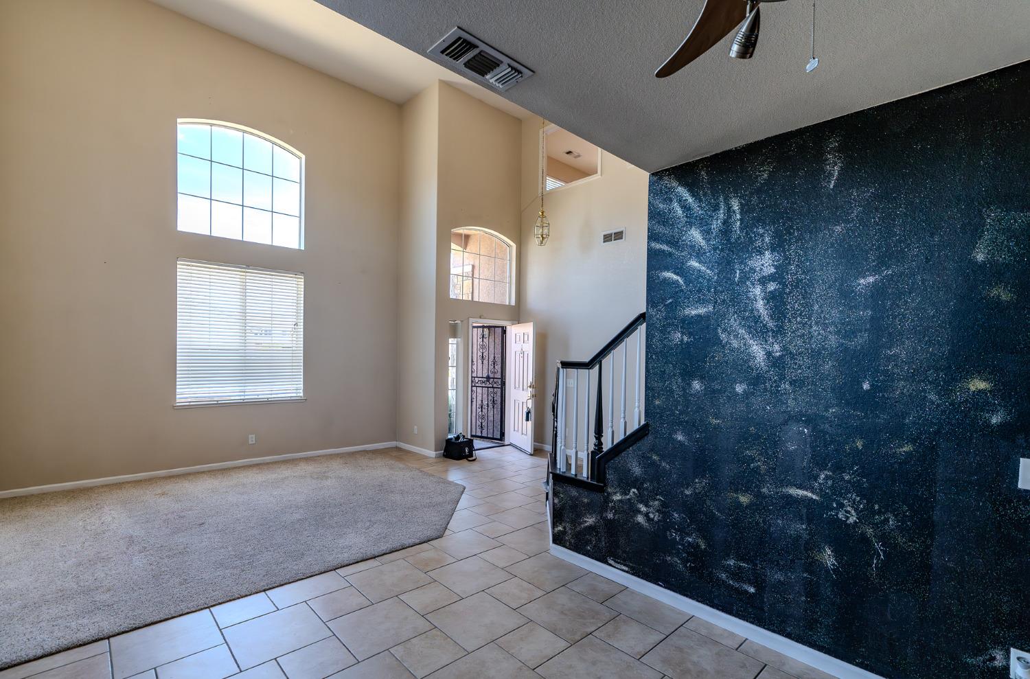 Detail Gallery Image 8 of 29 For 4121 Hallmark Way, Modesto,  CA 95356 - 4 Beds | 2/1 Baths