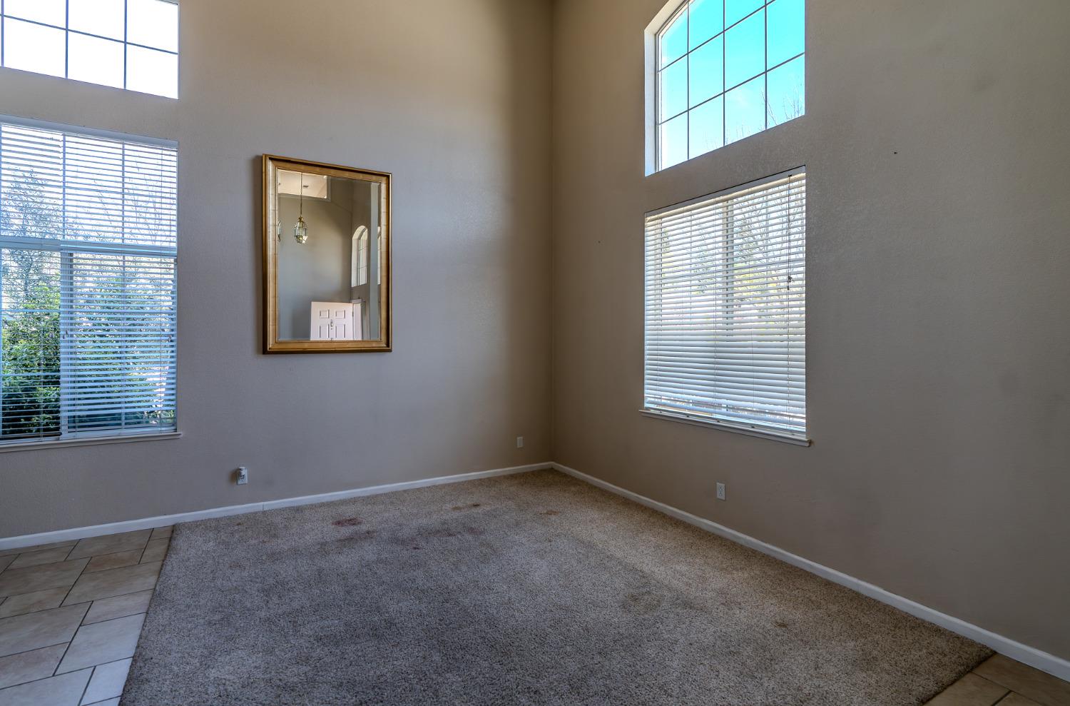 Detail Gallery Image 5 of 29 For 4121 Hallmark Way, Modesto,  CA 95356 - 4 Beds | 2/1 Baths