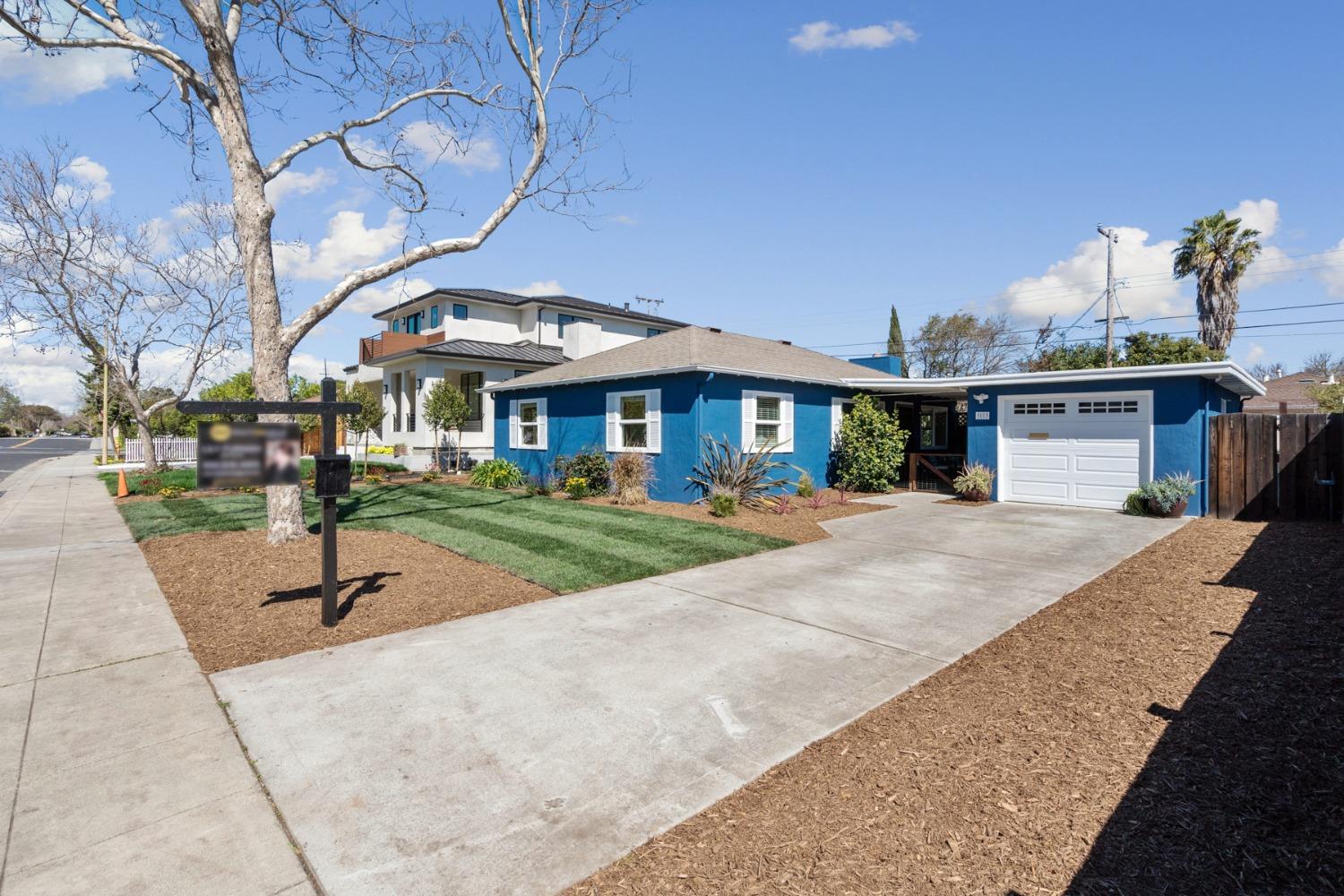 Photo of 3113 Greer Rd in Palo Alto, CA
