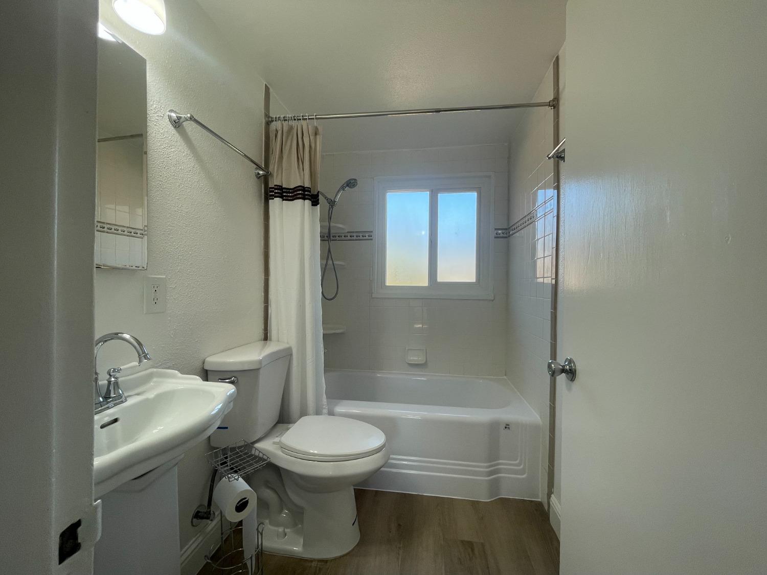 Detail Gallery Image 27 of 33 For 2039 Calhoun Way, Stockton,  CA 95207 - 2 Beds | 1 Baths