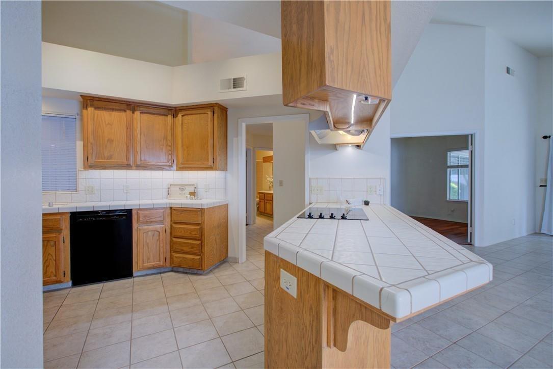 Detail Gallery Image 11 of 57 For 9160 N Woodlawn Dr, Fresno,  CA 93720 - 3 Beds | 2 Baths