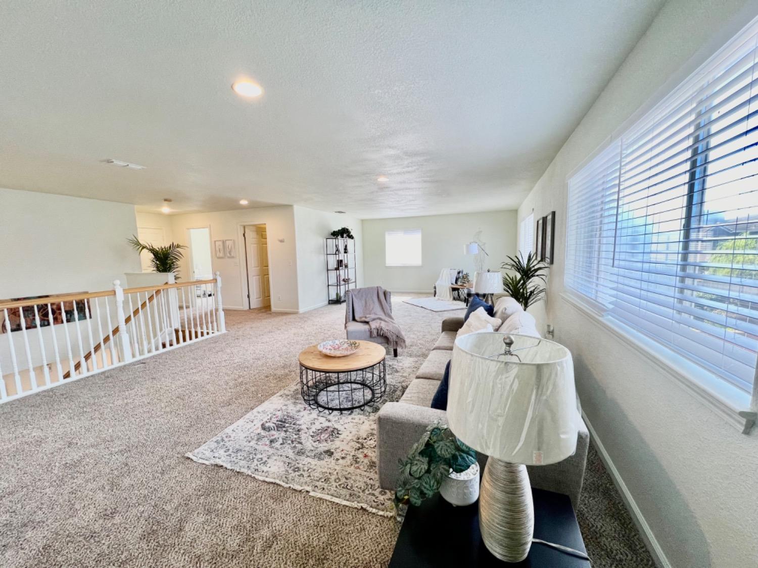 Detail Gallery Image 26 of 60 For 5427 Brook Hollow Ct, Stockton,  CA 95219 - 5 Beds | 2/1 Baths