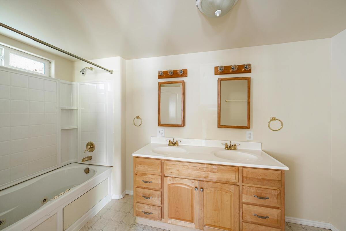 Detail Gallery Image 27 of 57 For 4500 Meadowbrook Rd, Garden Valley,  CA 95633 - 2 Beds | 2 Baths