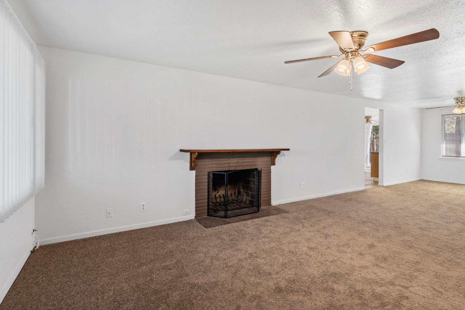 Detail Gallery Image 7 of 38 For 6532 Leesburg Pl, Stockton,  CA 95207 - 3 Beds | 1 Baths