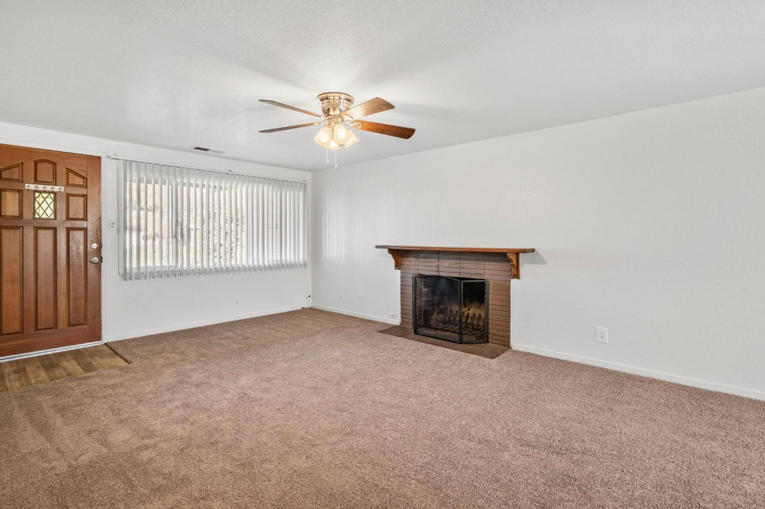 Detail Gallery Image 11 of 38 For 6532 Leesburg Pl, Stockton,  CA 95207 - 3 Beds | 1 Baths