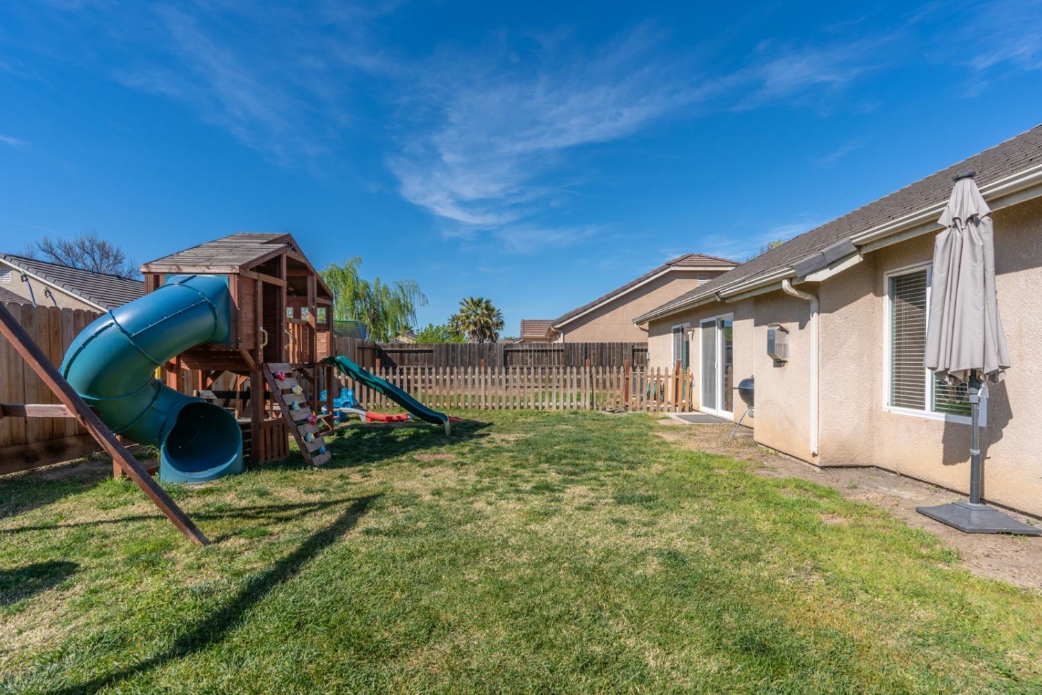 Detail Gallery Image 38 of 52 For 535 Lexington Ct, Los Banos,  CA 93635 - 3 Beds | 2 Baths