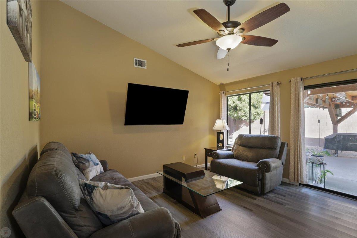 Detail Gallery Image 21 of 42 For 3909 Felton Way, Modesto,  CA 95356 - 3 Beds | 2 Baths