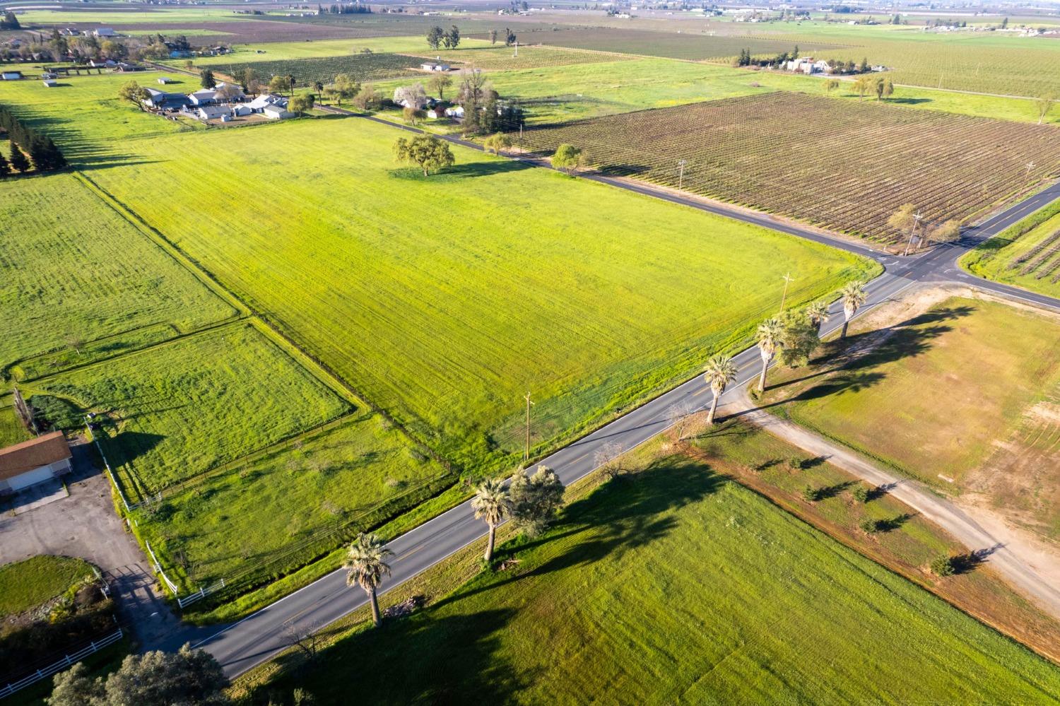 N Bruella Road, Acampo, California image 18