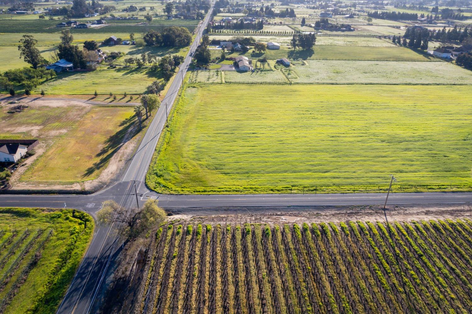 N Bruella Road, Acampo, California image 8