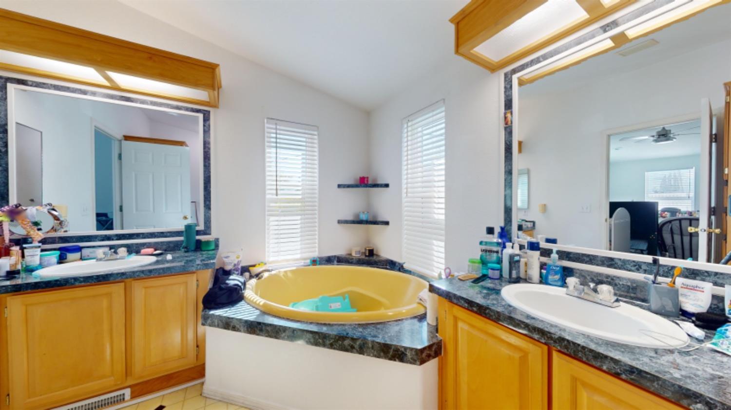 Detail Gallery Image 50 of 58 For 1225 Vienna Dr 40, Sunnyvale,  CA 94089 - 4 Beds | 2 Baths