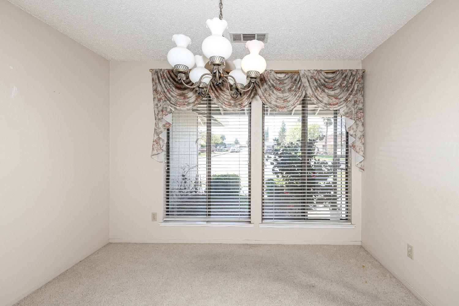 Detail Gallery Image 13 of 49 For 2452 Briarwood St, Atwater,  CA 95301 - 3 Beds | 2 Baths