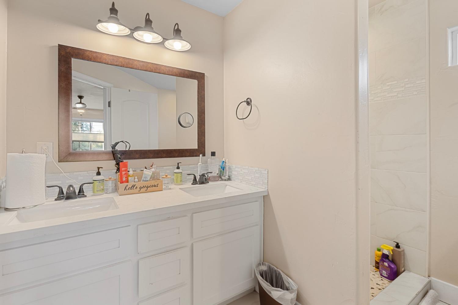 Detail Gallery Image 19 of 25 For 1825 Los Robles Blvd, Sacramento,  CA 95838 - 3 Beds | 2 Baths