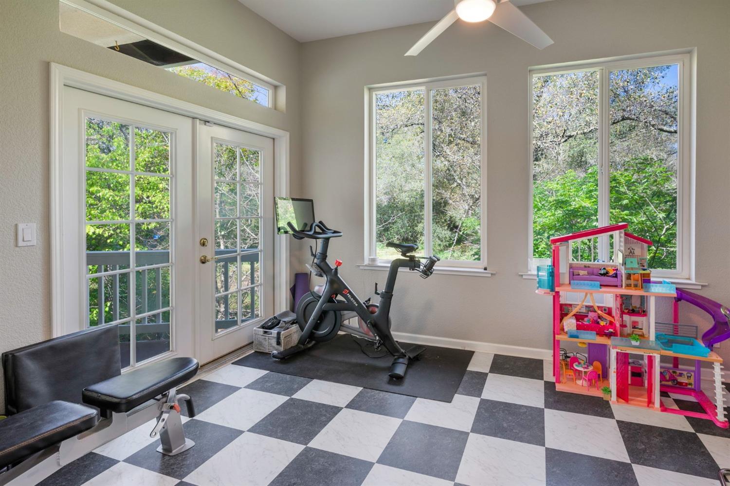 Detail Gallery Image 29 of 56 For 6125 Rose Ct, Granite Bay,  CA 95746 - 4 Beds | 3/1 Baths