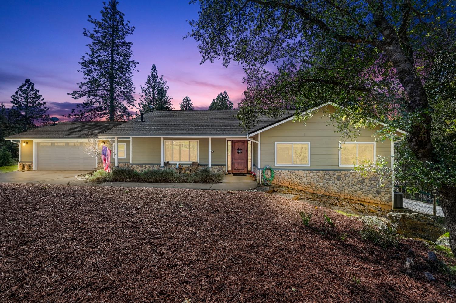 Detail Gallery Image 1 of 1 For 2750 Brushy Canyon Trl, Cool,  CA 95614 - 3 Beds | 2 Baths