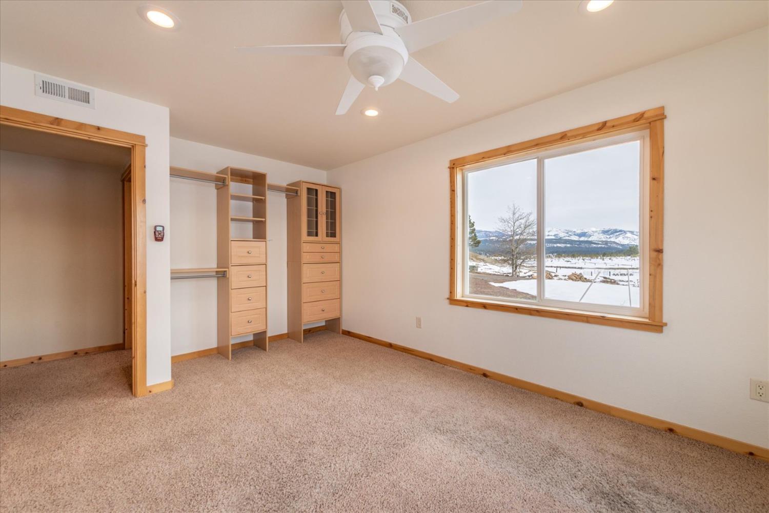 Detail Gallery Image 60 of 82 For 14251 Russel Valley Rd, Truckee,  CA 96161 - 7 Beds | 4/1 Baths