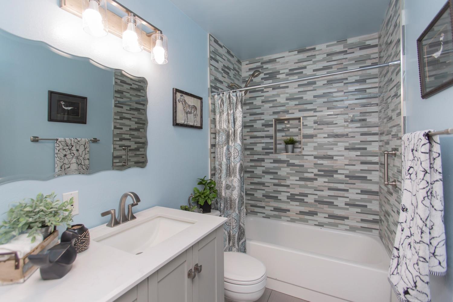 Detail Gallery Image 11 of 36 For 2325 Carrigan St, Turlock,  CA 95380 - 4 Beds | 2 Baths