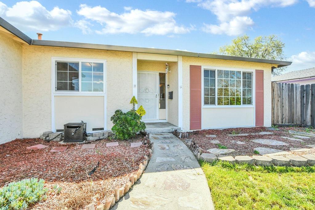 Brookside Drive, Antioch, California image 2