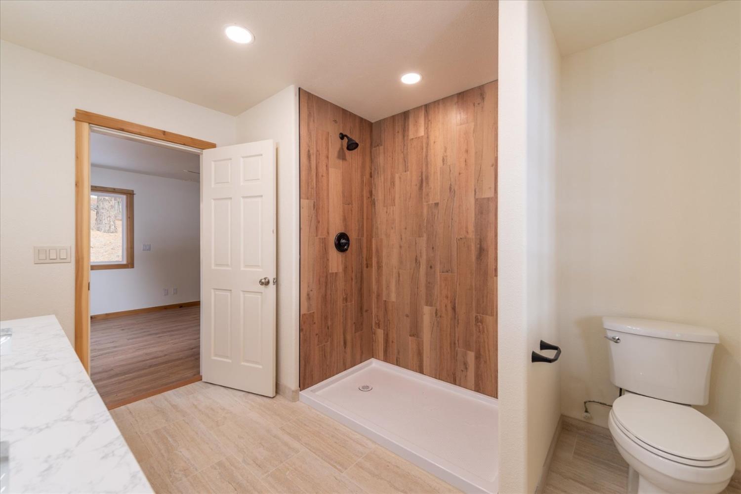 Detail Gallery Image 40 of 82 For 14251 Russel Valley Rd, Truckee,  CA 96161 - 7 Beds | 4/1 Baths