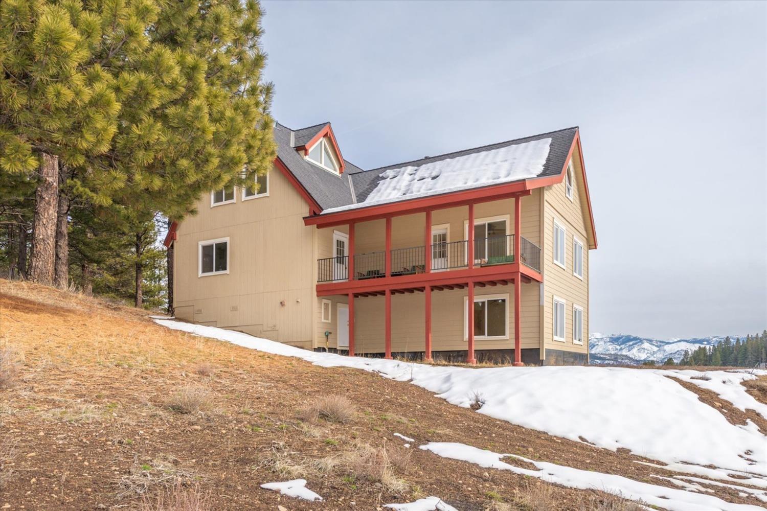 Detail Gallery Image 23 of 82 For 14251 Russel Valley Rd, Truckee,  CA 96161 - 7 Beds | 4/1 Baths