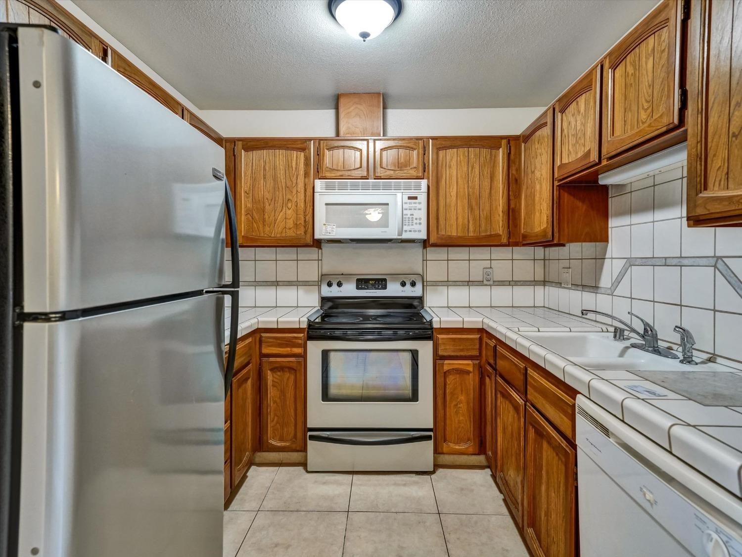 Detail Gallery Image 11 of 23 For 3400 Sullivan Ct #114,  Modesto,  CA 95356 - 1 Beds | 1 Baths