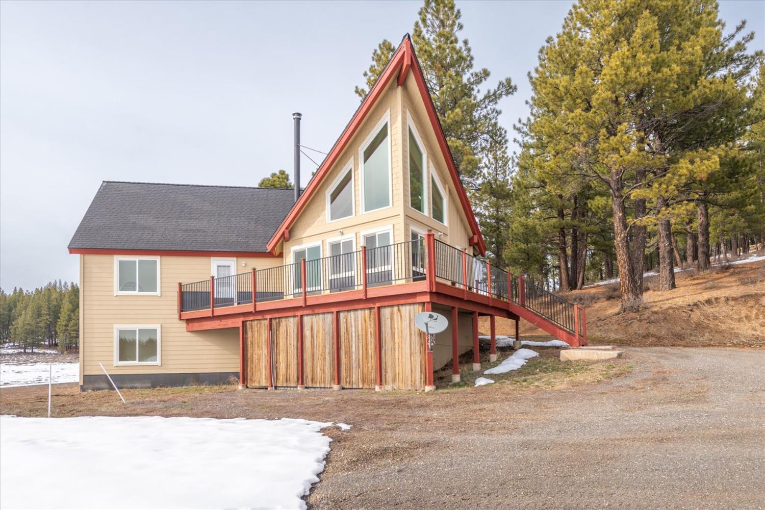 Detail Gallery Image 20 of 82 For 14251 Russel Valley Rd, Truckee,  CA 96161 - 7 Beds | 4/1 Baths