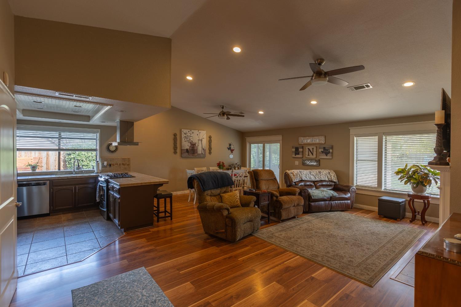Detail Gallery Image 9 of 45 For 3342 San Jacinto Ct, Merced,  CA 95348 - 4 Beds | 2 Baths