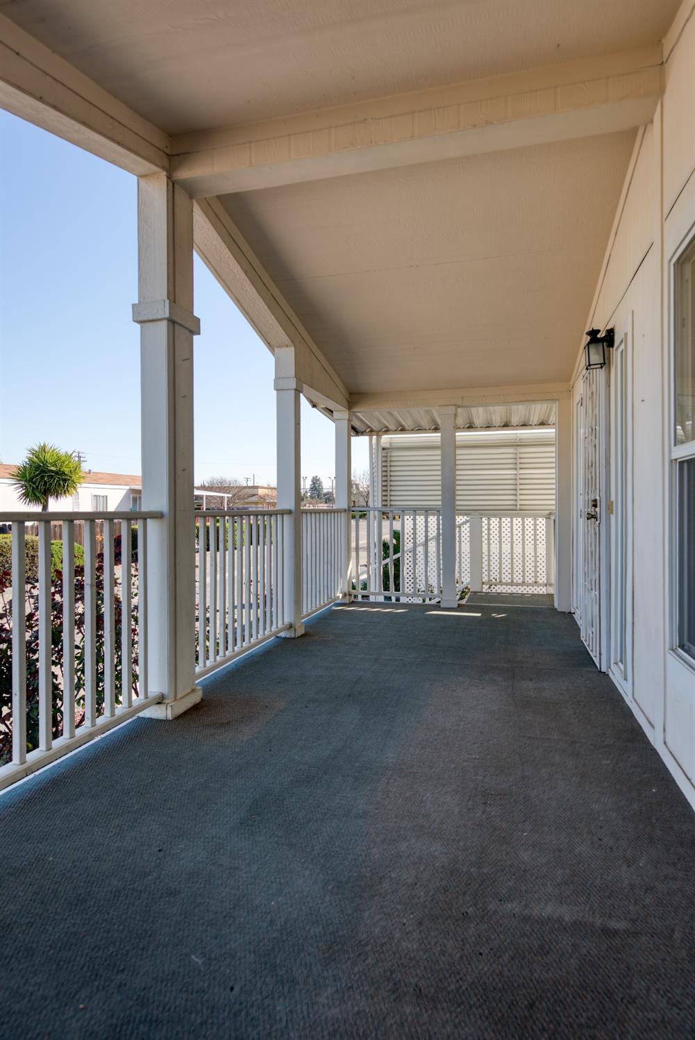Detail Gallery Image 32 of 38 For 2307 Oakdale 6, Modesto,  CA 95350 - 2 Beds | 2 Baths