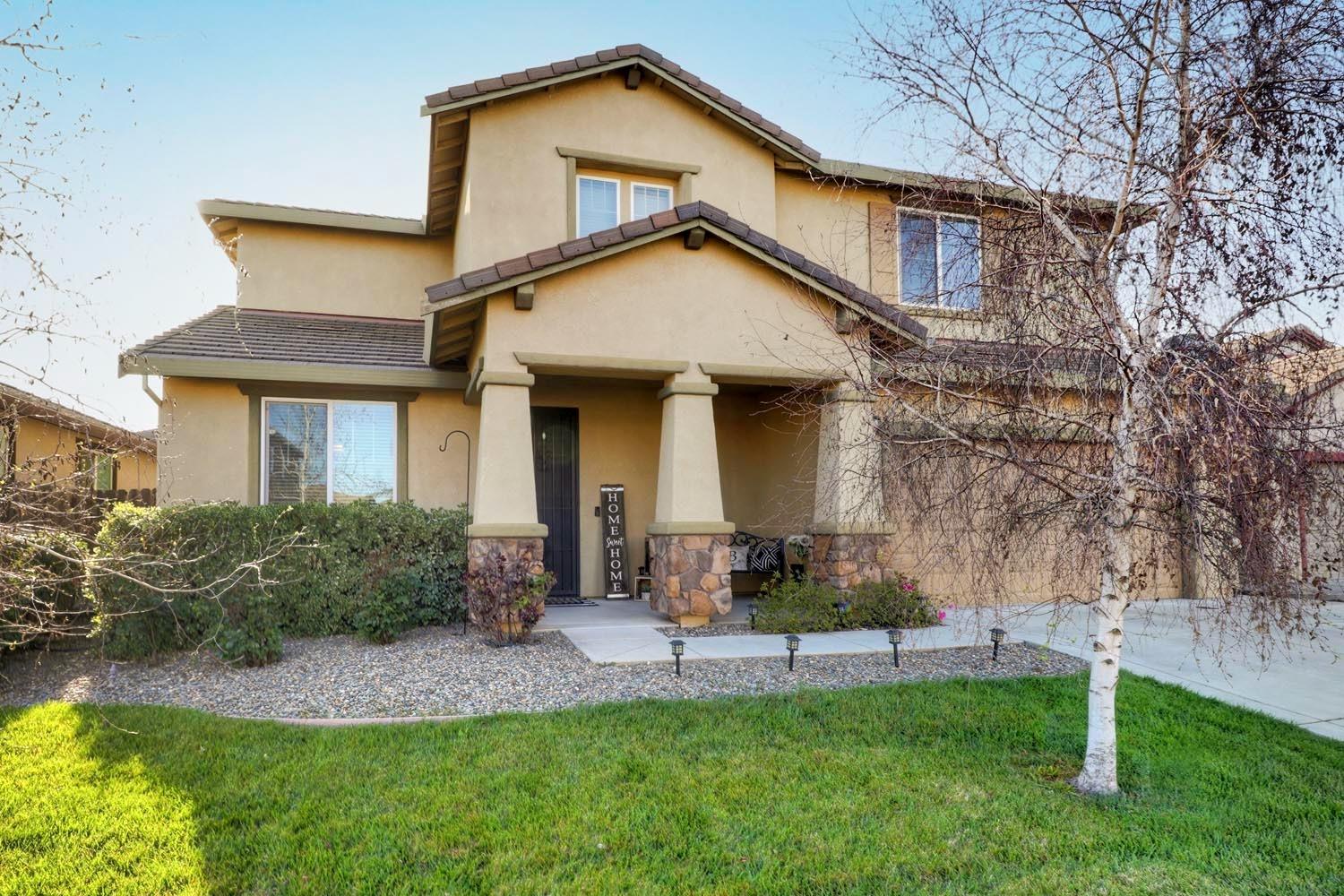 Photo of 7482 Bedford Park Wy in Sacramento, CA