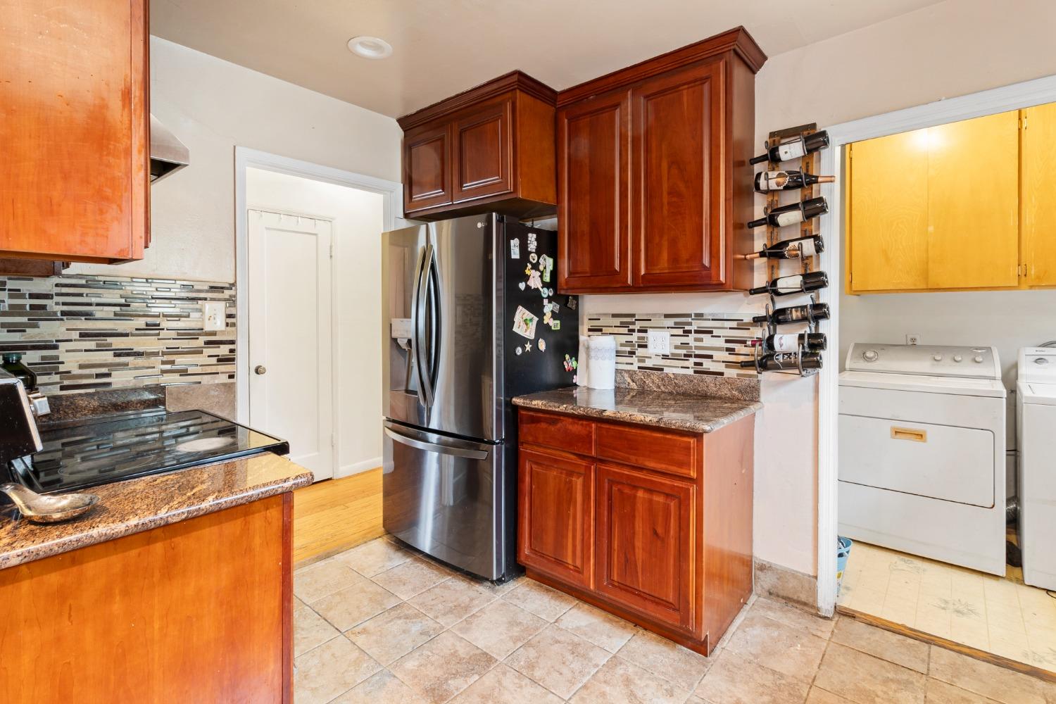 Detail Gallery Image 11 of 27 For 1265 Margery Ave, San Leandro,  CA 94578 - 4 Beds | 2 Baths