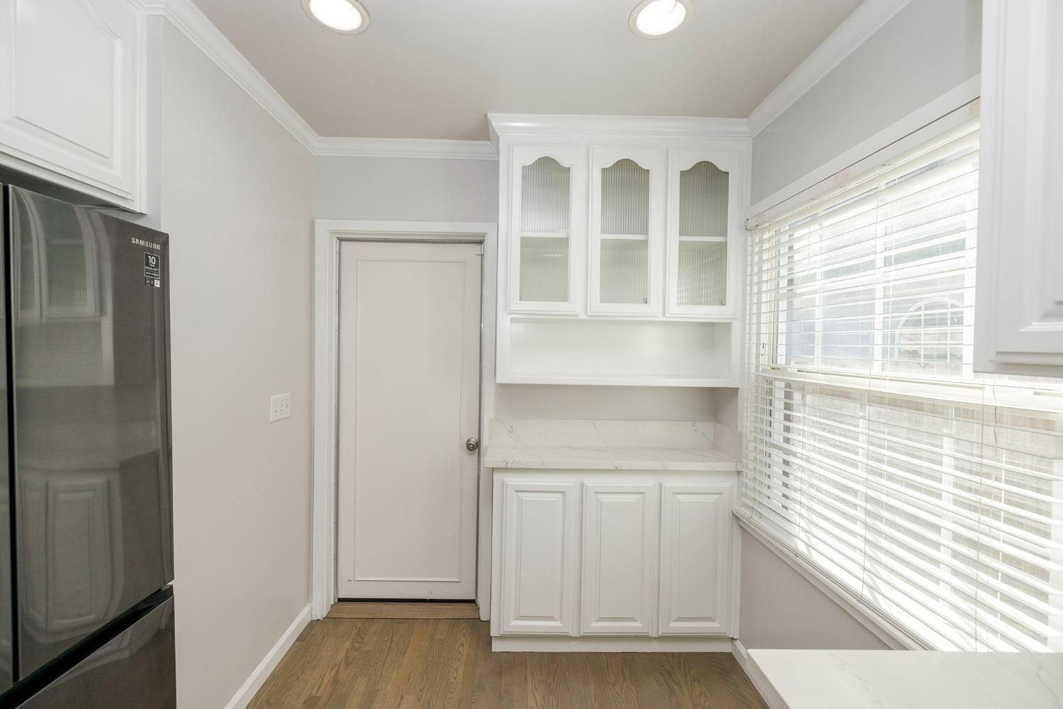 Detail Gallery Image 5 of 26 For 1307 Sycamore Ave, Modesto,  CA 95350 - 3 Beds | 2 Baths