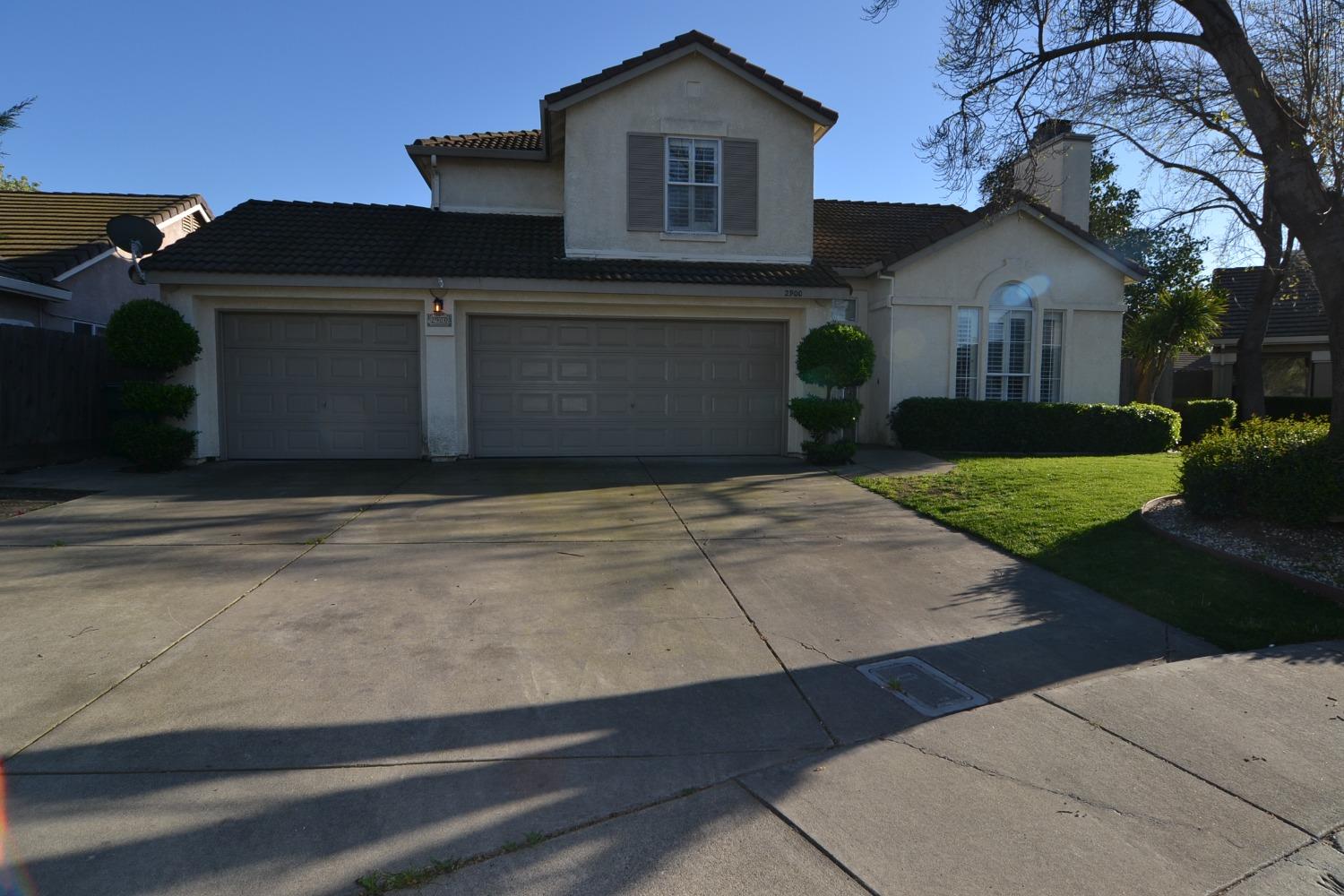 Detail Gallery Image 1 of 1 For 2900 Massachusetts Way, Modesto,  CA 95355 - 3 Beds | 2/1 Baths