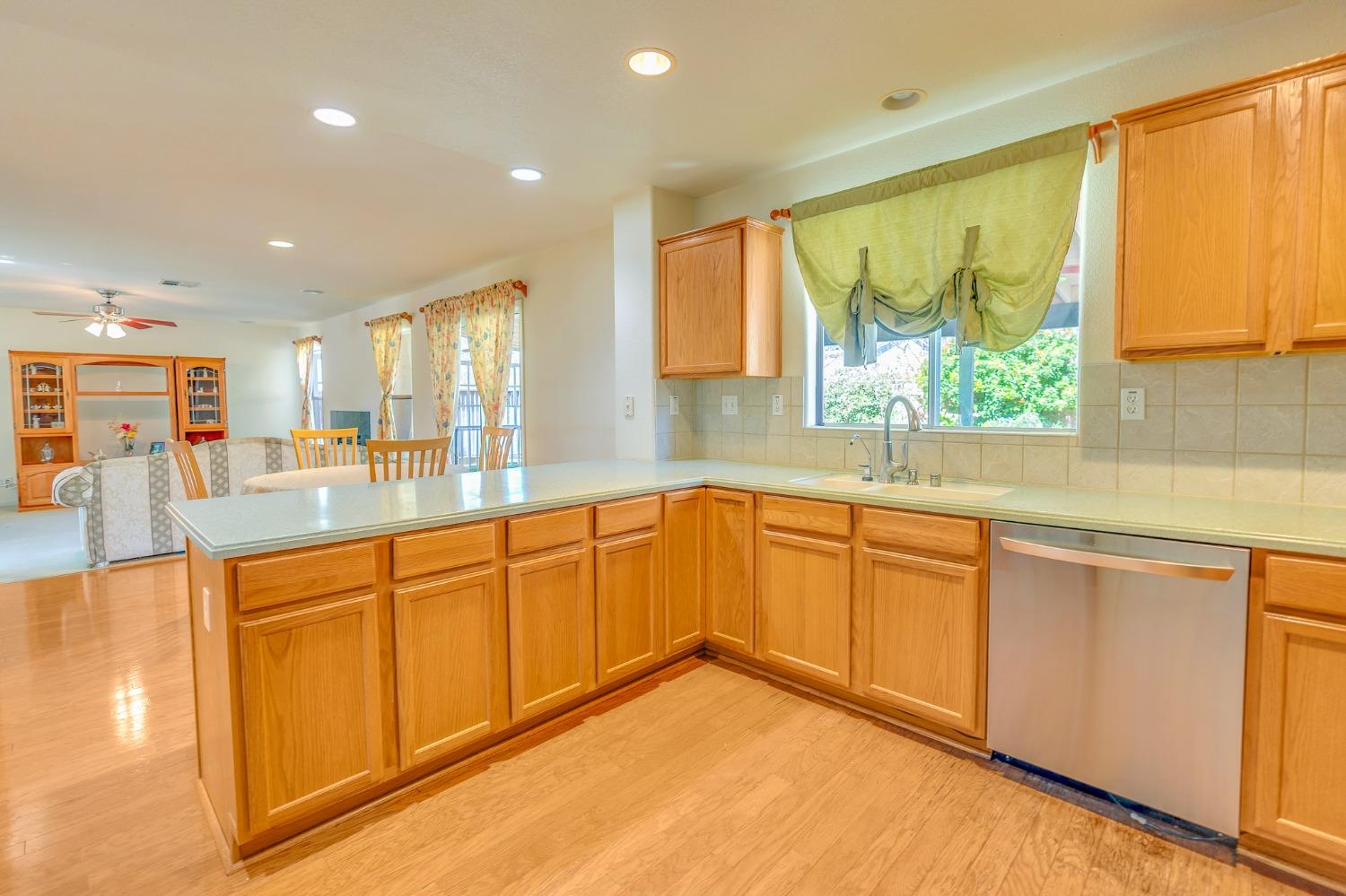 Detail Gallery Image 29 of 77 For 724 Widgeon Dr, Los Banos,  CA 93635 - 4 Beds | 2/1 Baths