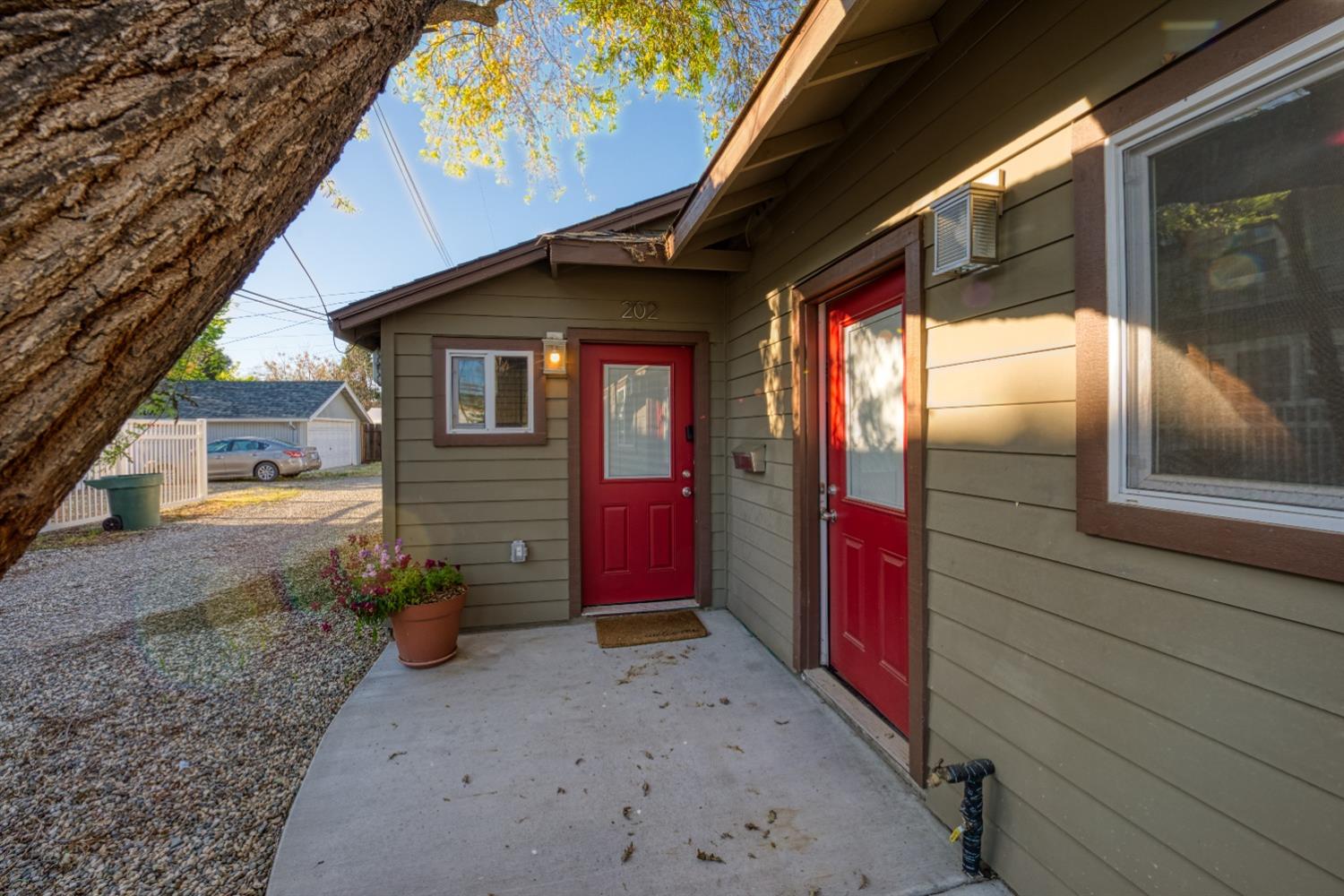 Detail Gallery Image 27 of 53 For 200 N 4th St, Patterson,  CA 95363 - 3 Beds | 1/1 Baths