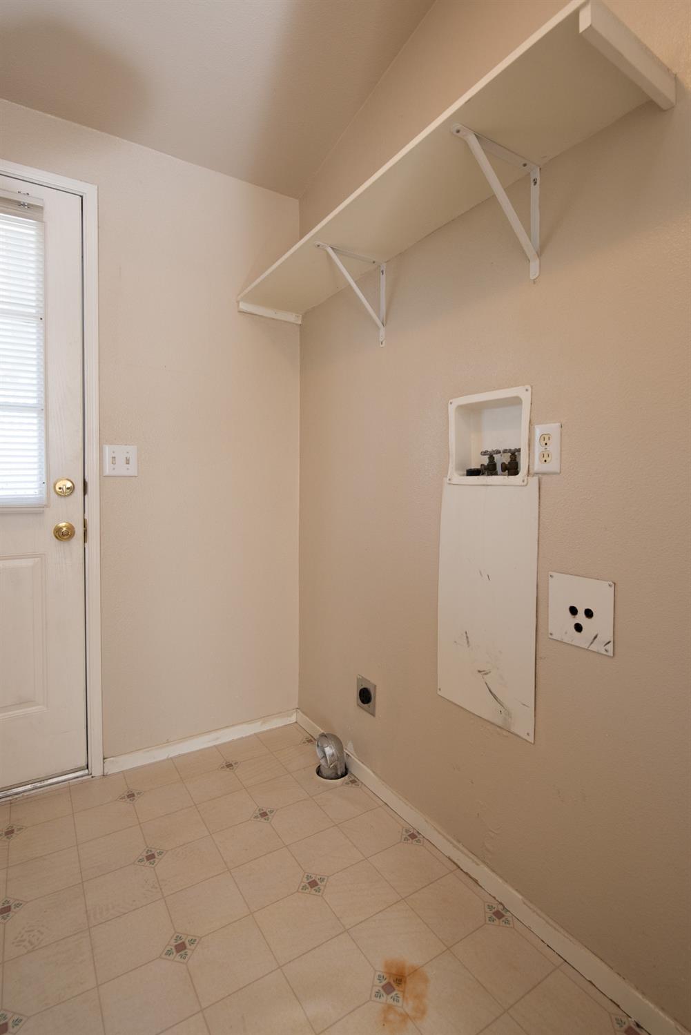 Detail Gallery Image 27 of 38 For 2307 Oakdale 6, Modesto,  CA 95350 - 2 Beds | 2 Baths
